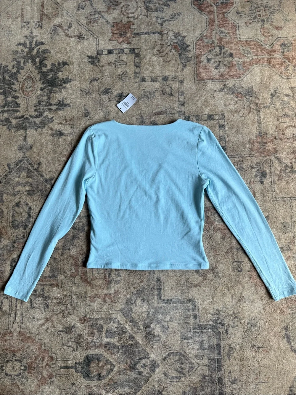 Abercrombie & Fitch Long Sleeve V-Neck Top – Light Blue - Picture 8 of 8